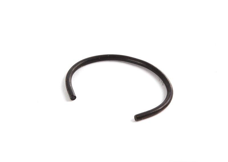 Сальник со стопорным кольцом