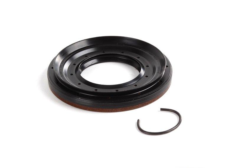 Сальник со стопорным кольцом