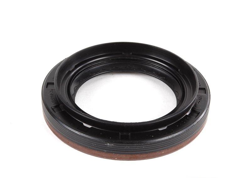 Сальник со стопорным кольцом