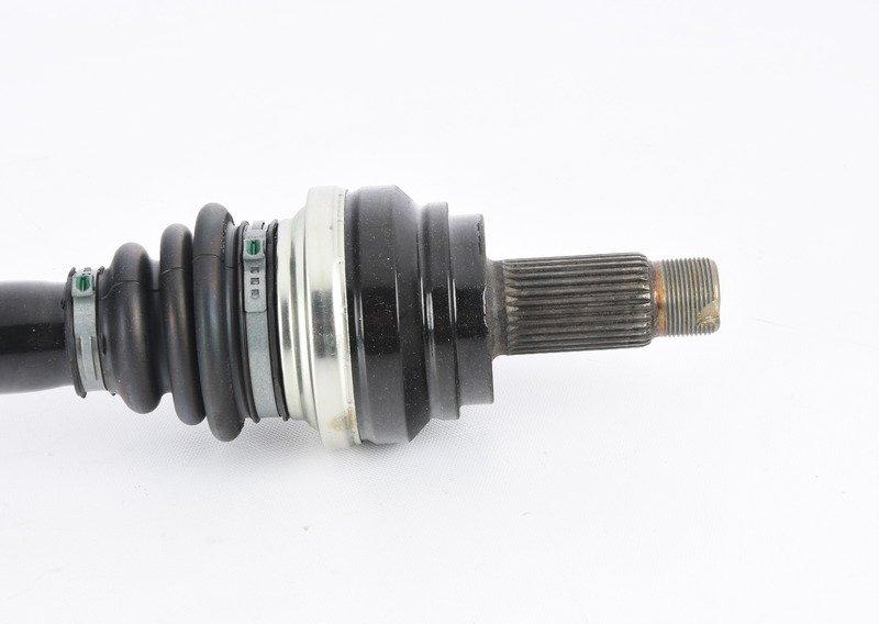 Приводной вал колеса Л