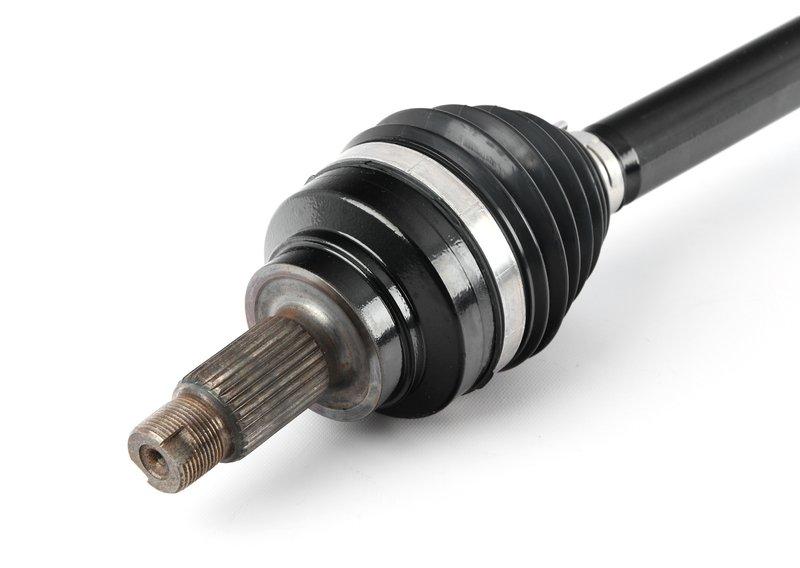 Приводной вал колеса Л