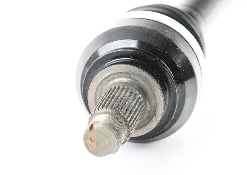 Приводной вал колеса Л