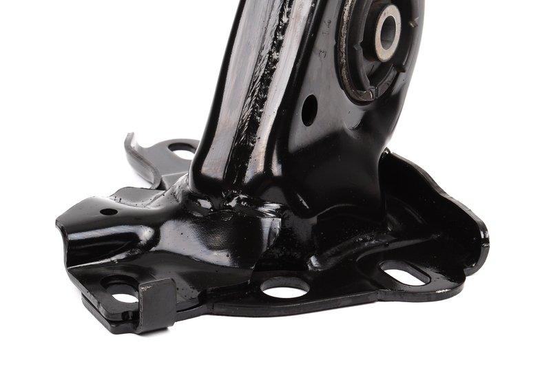 Кронштейн продольного рычага Л