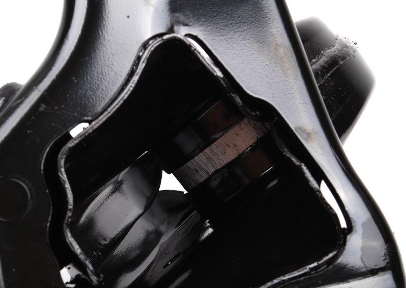 Кронштейн продольного рычага П