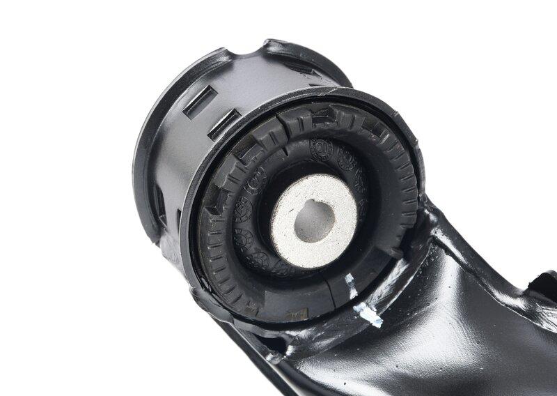 F48 здний продольный рычаг правый