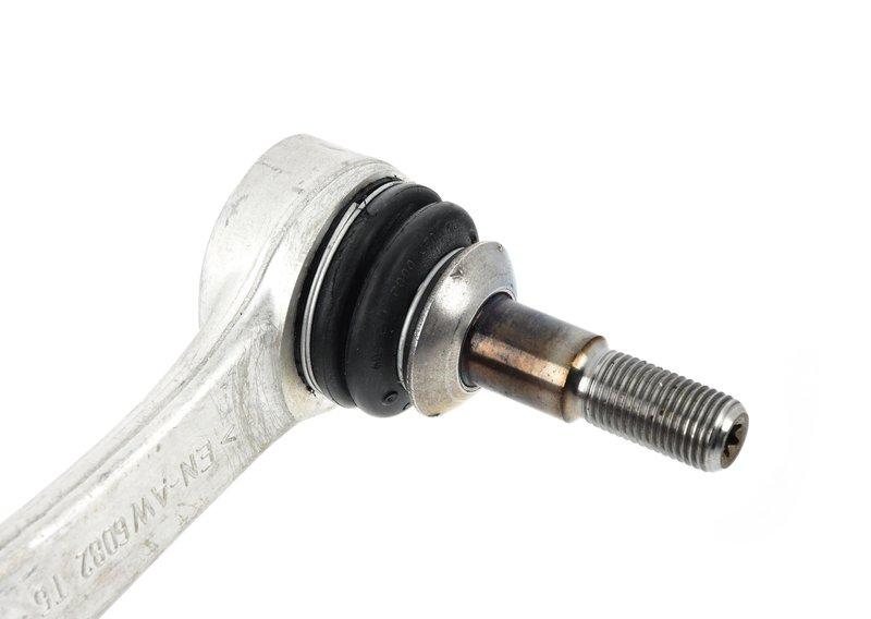 Поп.рычаг подвески с рез.мет.шарниром П