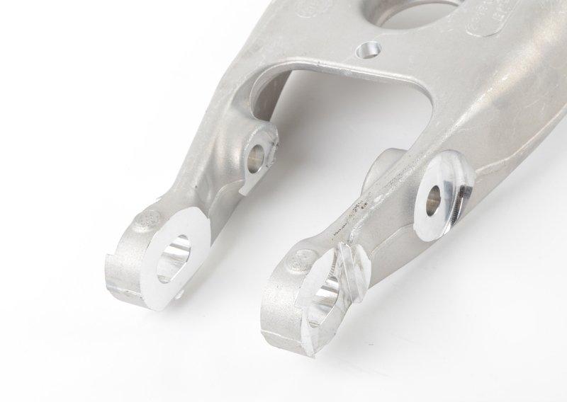 F80/F87/F82 Рычаг контроля развала