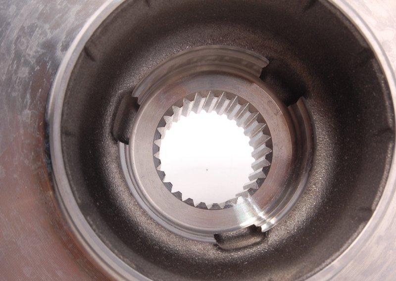 Ступица выходного фланца дифференциала