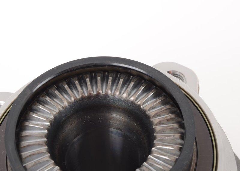 F10/F06/F12/F13 Ступица заднего колеса с подшипником M6/M5