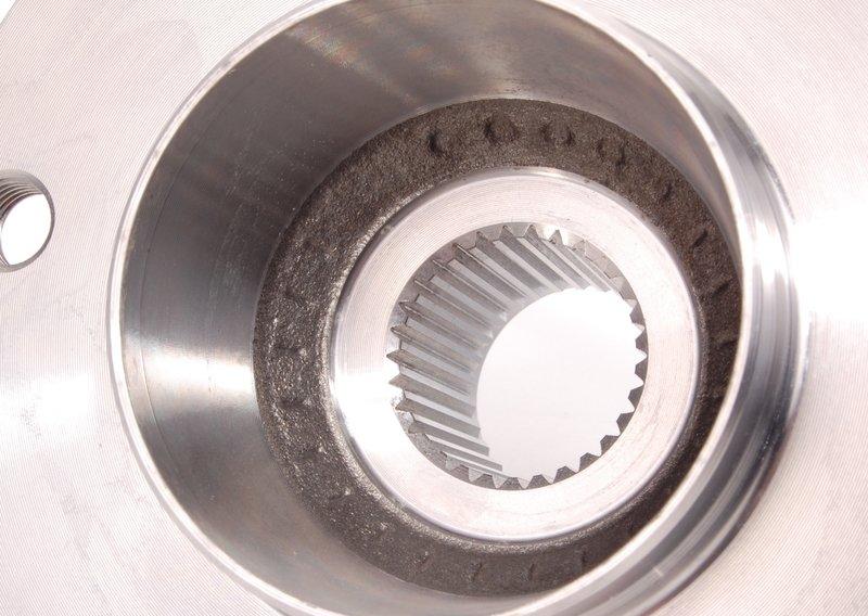 Ступица выходного фланца дифференциала