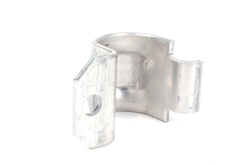 Удерживающая скоба стабилизатора E39