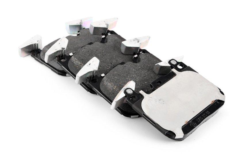 i8 (I12/I15) Рем.к-т торм.накладок. безасбестовых