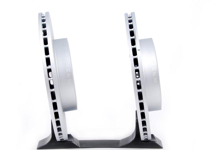 E83 тормозной диск передний