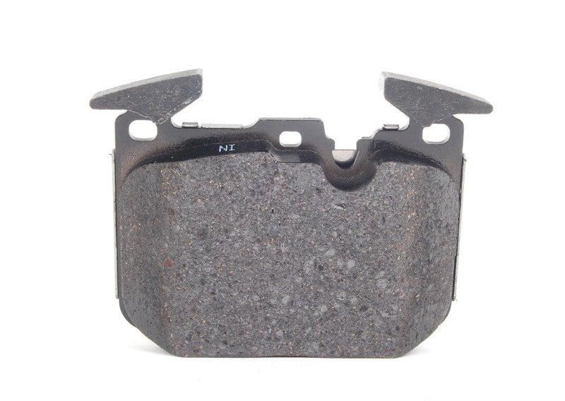 F30 колодки передние