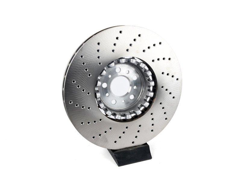 F90 тормозной диск передний правый