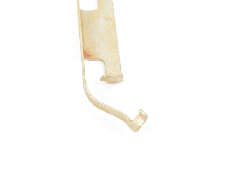 Фиксирующая пружина