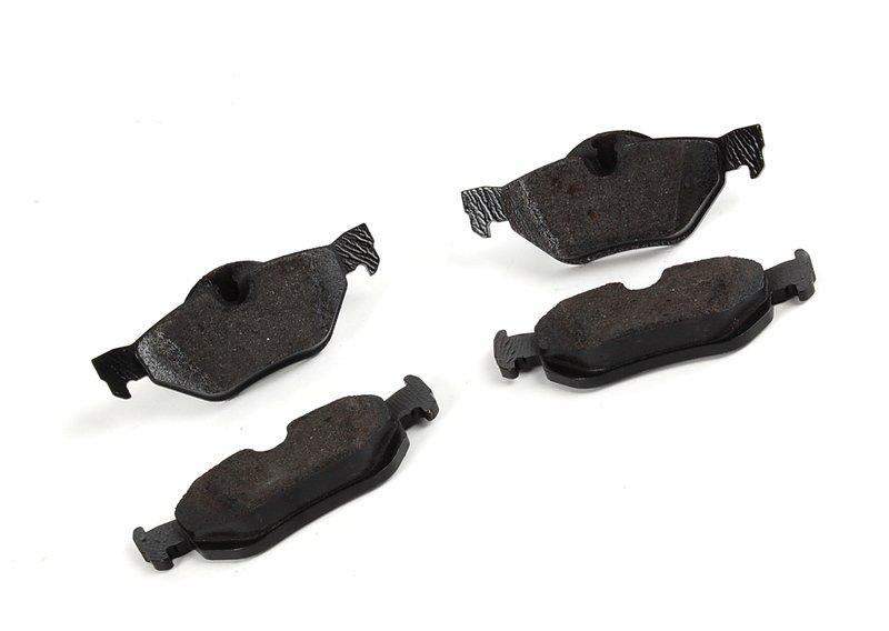 E87/E90/E84 колодки задние