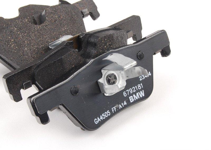 F20/F30 тормозные колодки  116-330зад