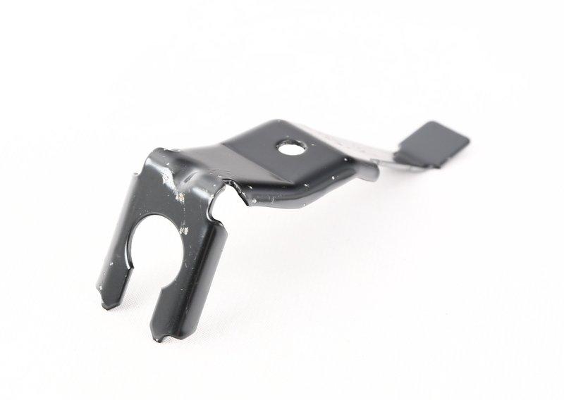 Держатель трубопровода тормоз.привода