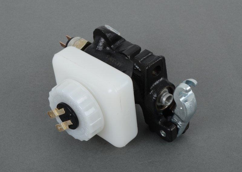 Главный тормозной цилиндр