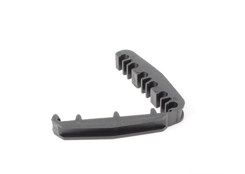 Держатель трубопровода тормоз.привода