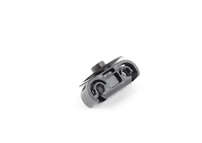 Держатель трубопровода тормоз.привода