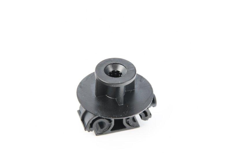 Держатель трубопровода тормоз.привода