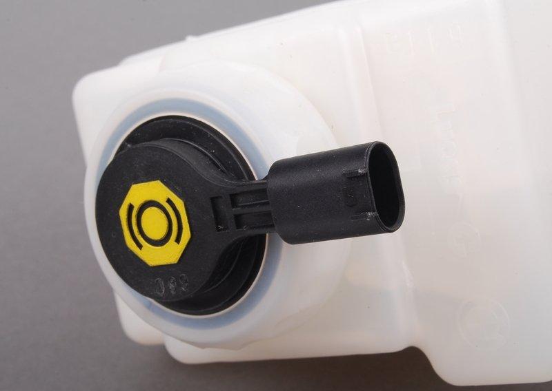 Расширительный бачок с выкл.сигн.лампы