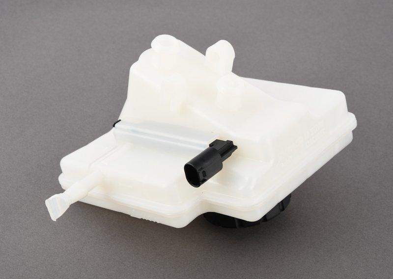 Расширительный бачок с выкл.сигн.лампы