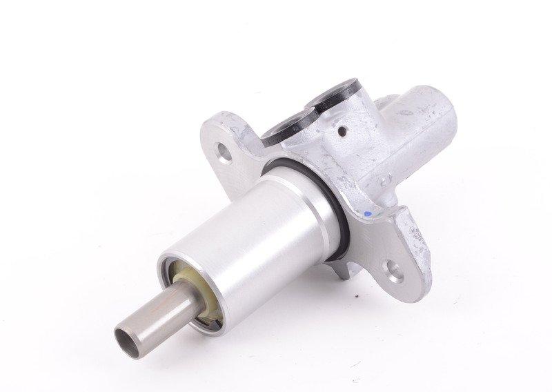 F10 Главный тормозной цилиндр