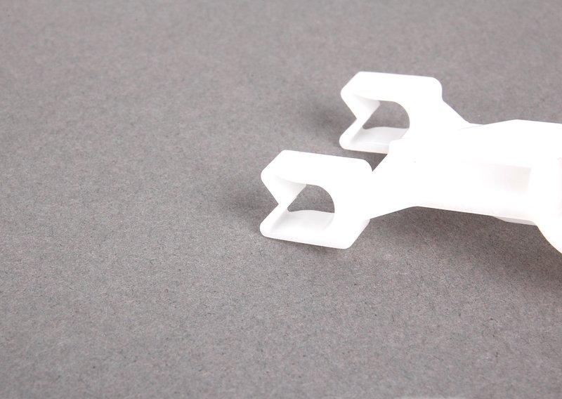 Зажим датчика износа тормозных накладок