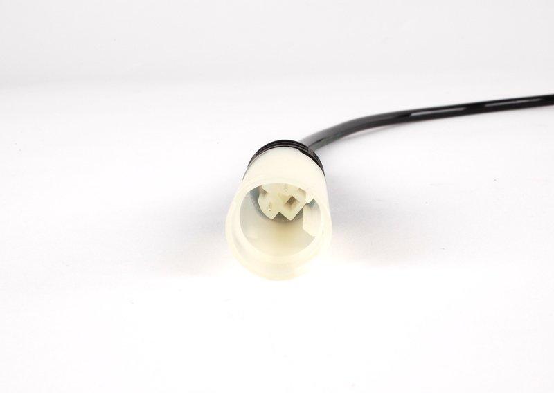 E60 датчик передний