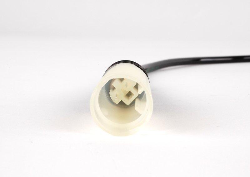 E60 датчик передний