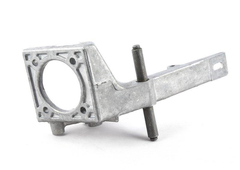 Опорный кронштейн педального механизма