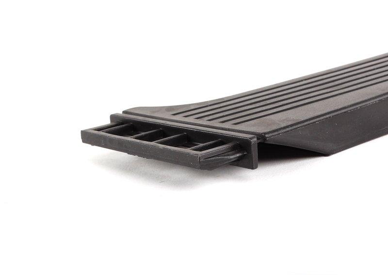 Педаль акселератора