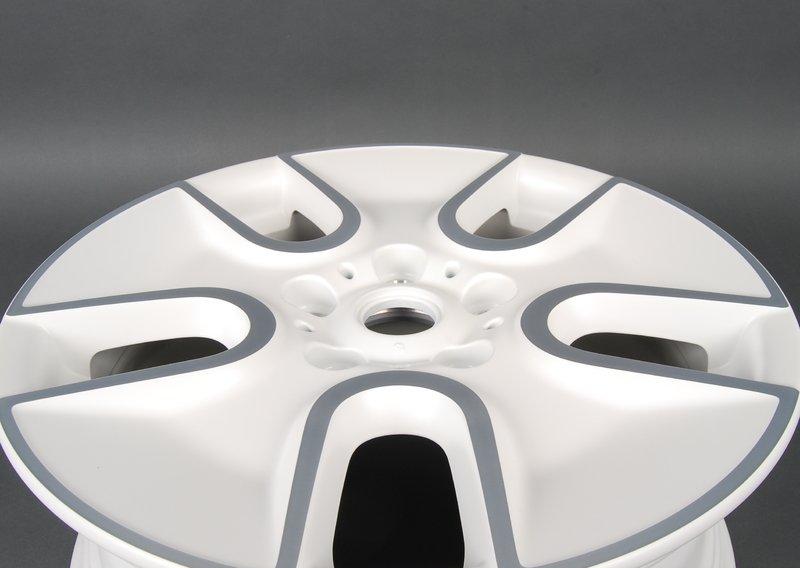 Колесный диск легкосплавный weiss