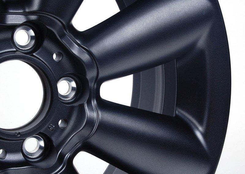 Колесный диск 7 1/2Jx18 ET:52 R126