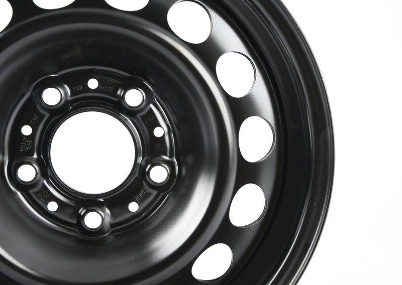 Колесный диск стальной Schwarz