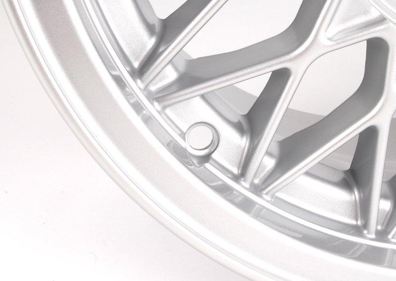 Колесный диск легкосплавный Silber