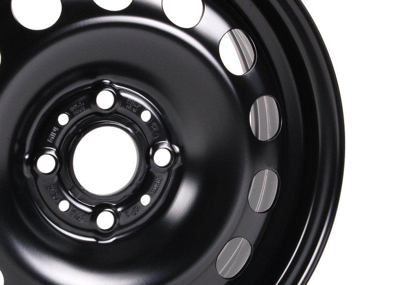 Колесный диск стальной Schwarz