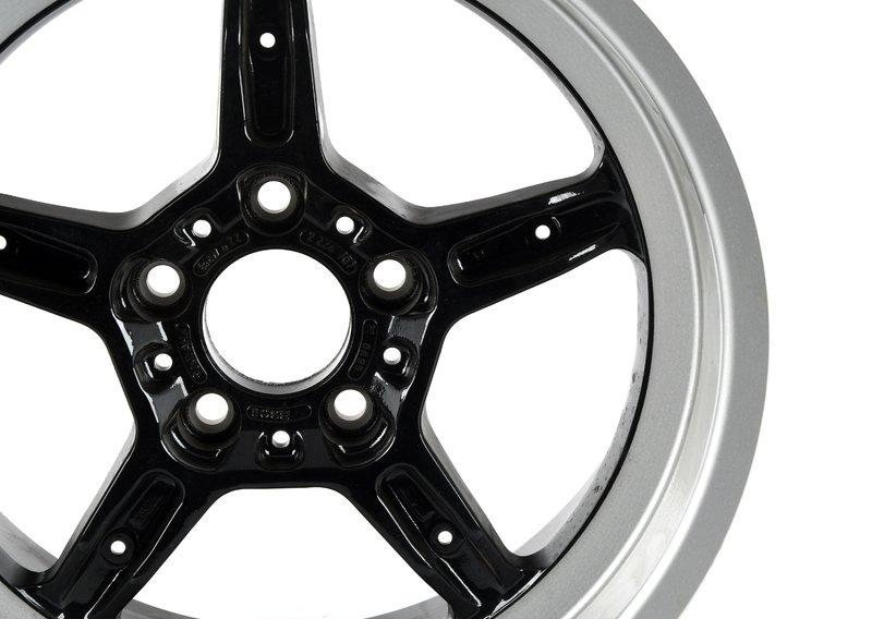 Колесный диск легкосплавный полирован.