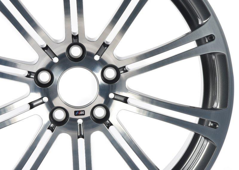 Колесный диск легкосплавный, кованый