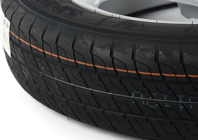 Аварийное колесо с шиной 135/80R18 104M