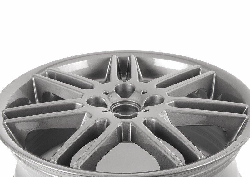 Легкосплавный диск серый металлик