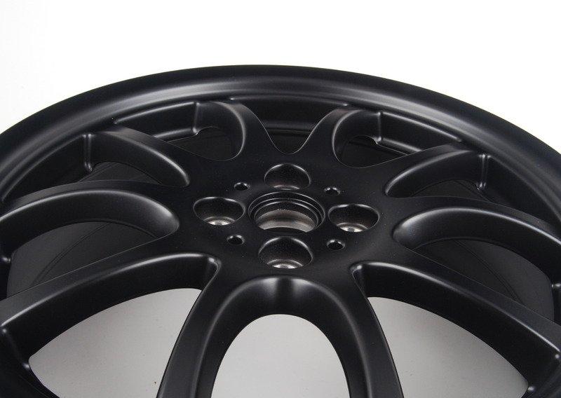 Колесный диск легкосплавный Schwarz