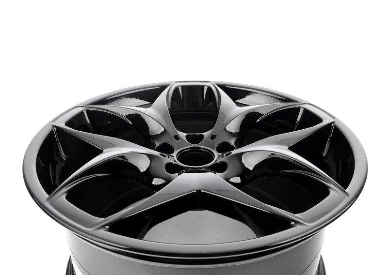 Колесный диск легкосплавный Schwarz