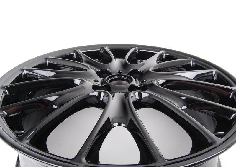 Колесный диск легкосплавный Schwarz