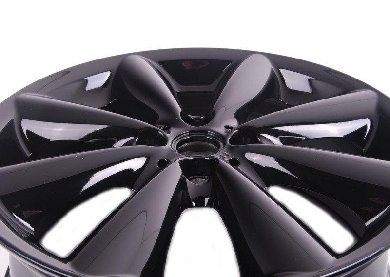 Колесный диск легкосплавный Schwarz