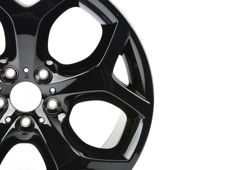 Колесный диск легкосплавный Schwarz