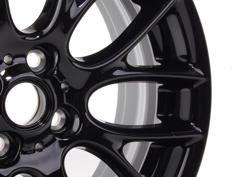 Колесный диск легкосплавный Schwarz